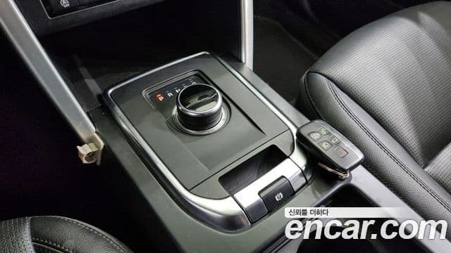 Land Rover Discovery Sport 2019 — Фото 9/20