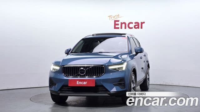 Volvo XC40 2022 — Şəkil 2/20