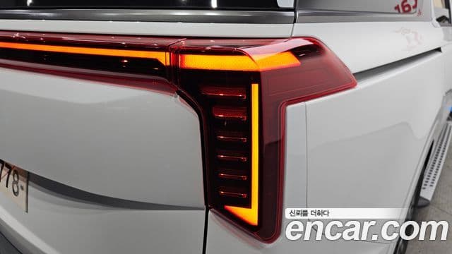 Kia Carnival 2025 — Photo 37/49