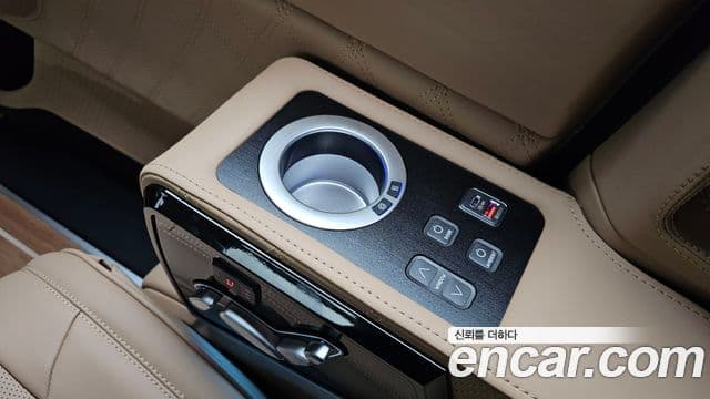Kia Carnival 2025 — Photo 38/49