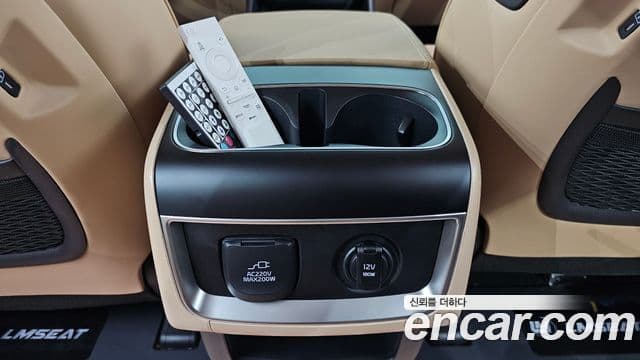 Kia Carnival 2025 — Photo 11/49