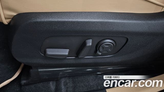 Kia Carnival 2025 — Photo 33/49