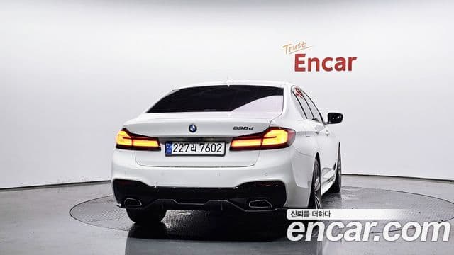 BMW 5 Series 2018 — Şəkil 4/20
