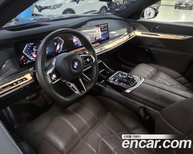 BMW 7 Series 2022 — ფოტო 11/16