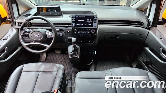 Hyundai Staria 2023 — ფოტო 7/20