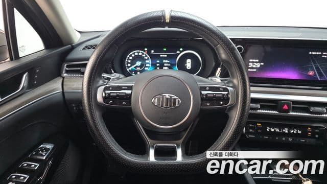 Kia K5 2021 — фото 13 из 20