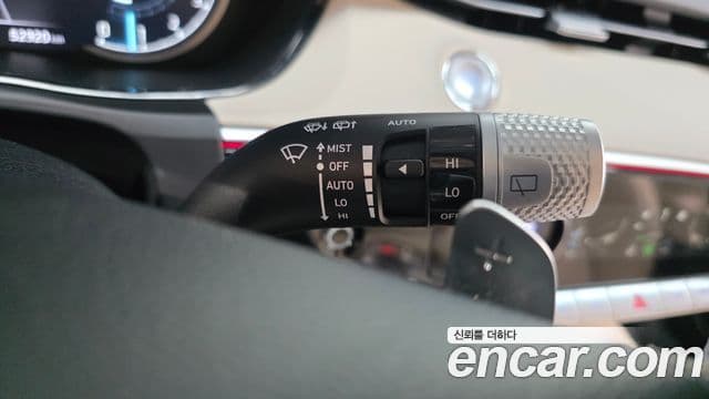 Genesis GV70 2021 — Şəkil 37/37