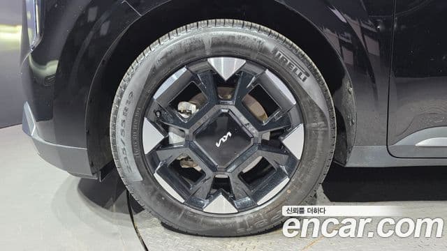 Kia Carnival 2024 — ფოტო 5/20