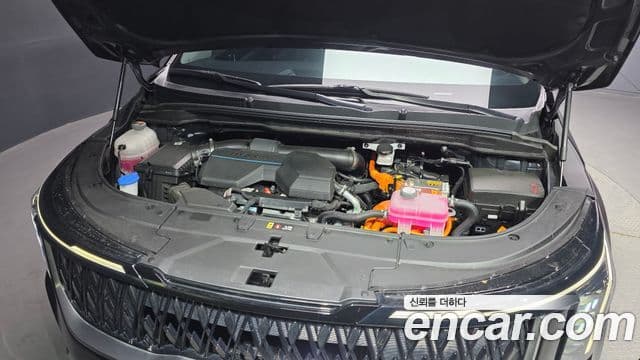 Kia Carnival 2024 — ფოტო 6/20