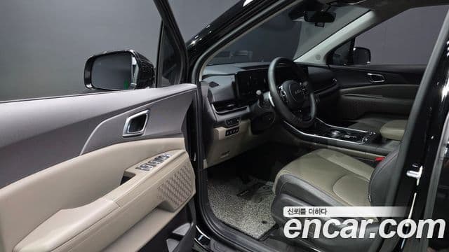 Kia Carnival 2024 — ფოტო 10/20