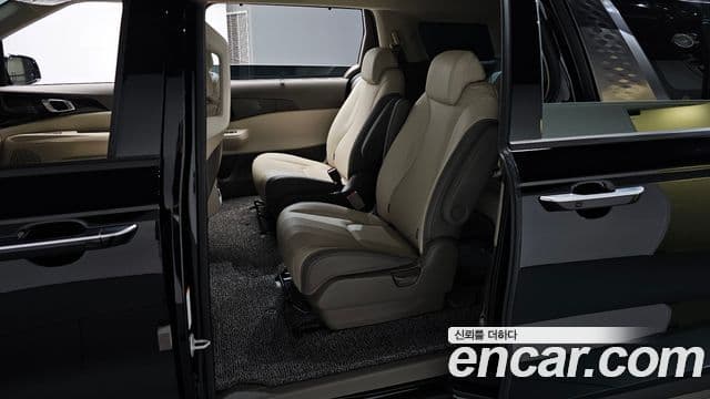 Kia Carnival 2024 — Фото 11/20