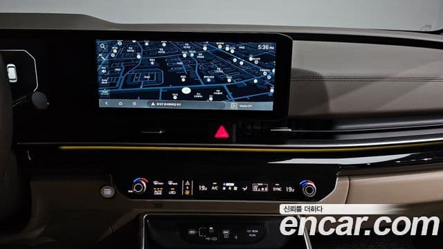 Kia Carnival 2024 — Фото 13/20