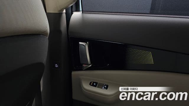 Kia Carnival 2024 — Фото 19/20