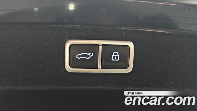 Hyundai Grandeur 2023 — Фото 15/20