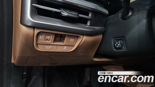 Hyundai Grandeur 2023 — Фото 19/20