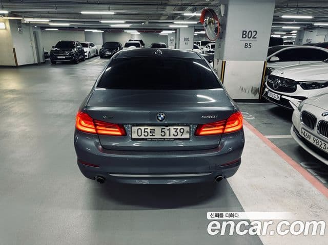 BMW 5 Series 2018 — ფოტო 3/20