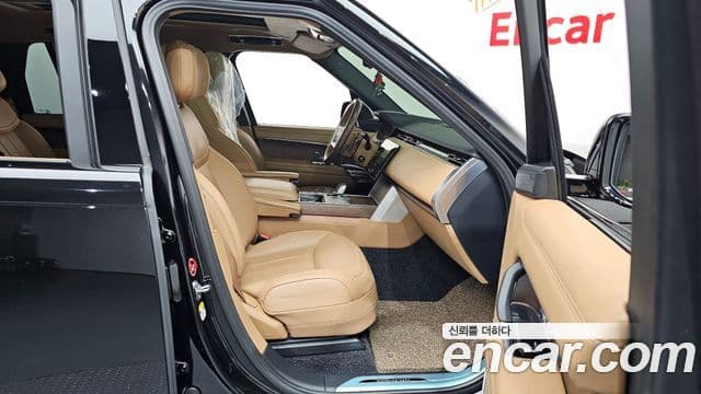Land Rover Range Rover 2024 — Photo 14/37