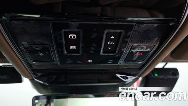 Land Rover Range Rover 2024 — Photo 3/37
