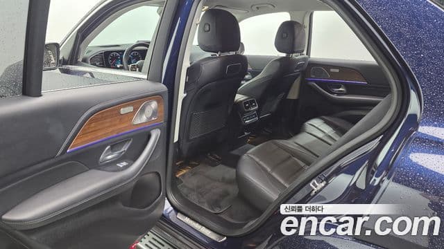 Mercedes-Benz GLE-Class 2019 — Şəkil 12/20