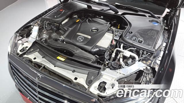 Mercedes-Benz E-Class 2019 — Şəkil 6/20