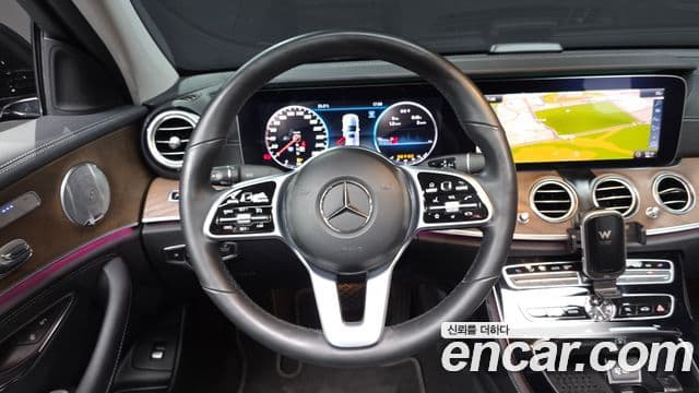 Mercedes-Benz E-Class 2019 — Şəkil 12/20