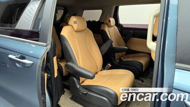 Kia Carnival 2022 — Фото 11/20