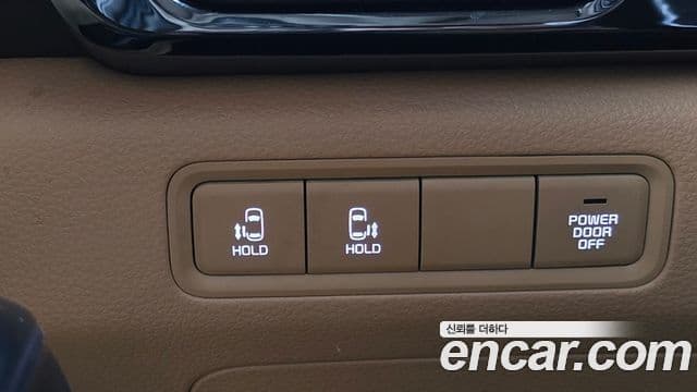 Kia Carnival 2022 — Фото 16/20