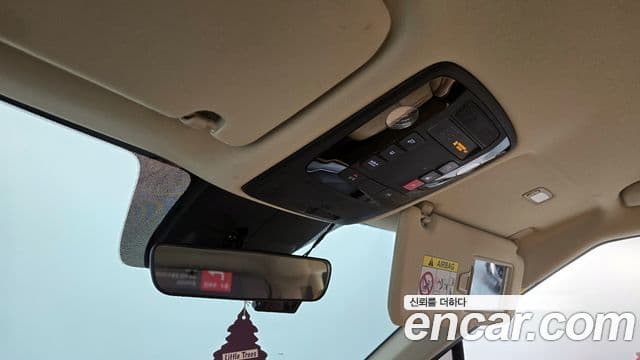 Kia Carnival 2022 — Фото 18/20