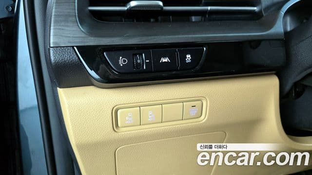 Kia Carnival 2022 — Фото 19/20
