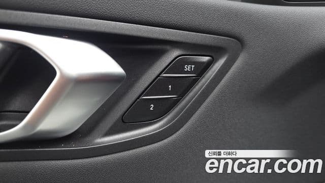 BMW 1 Series 2025 — Photo 19/36