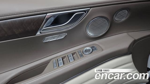 Genesis GV80 2022 — ფოტო 19/20