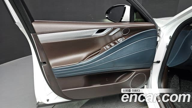 Genesis G80 2022 — ფოტო 32/32