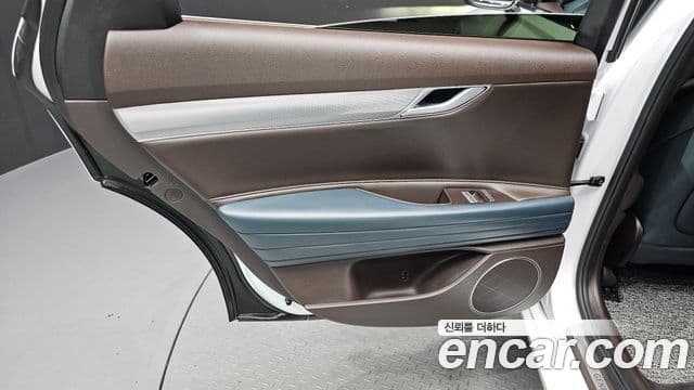 Genesis G80 2022 — ფოტო 9/32