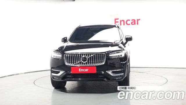 Volvo XC90 2022 — ფოტო 3/20