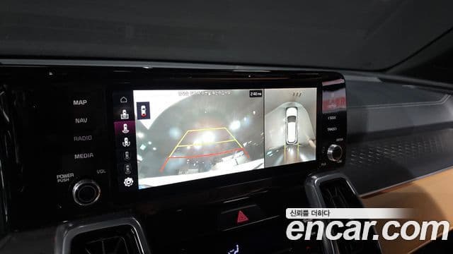Kia Sorento 2022 — Şəkil 16/20