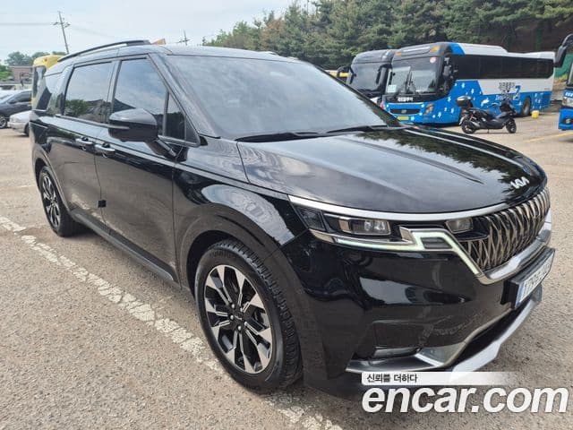 Kia Carnival 2023 — ფოტო 20/20