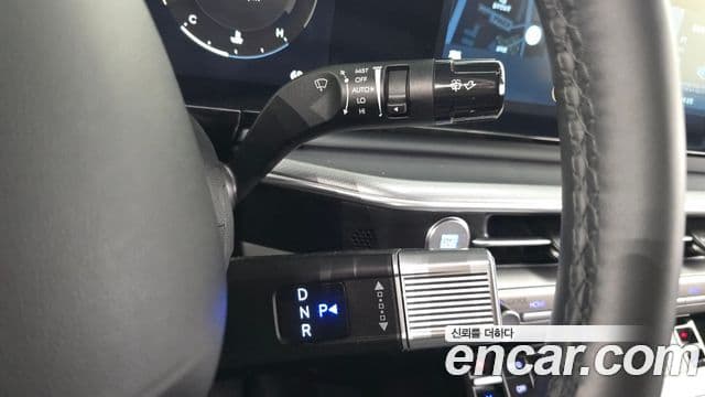 Hyundai Grandeur 2023 — ფოტო 9/20
