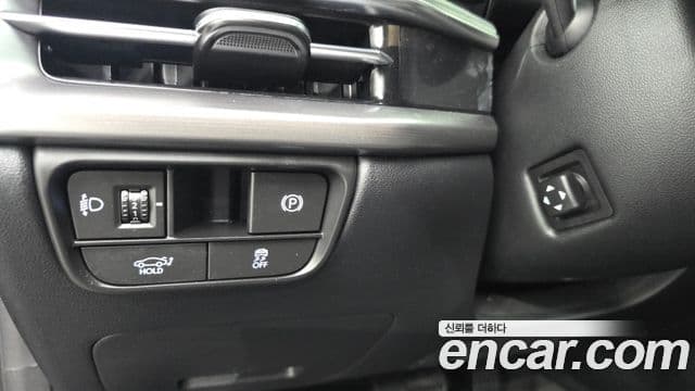 Hyundai Grandeur 2023 — ფოტო 17/20