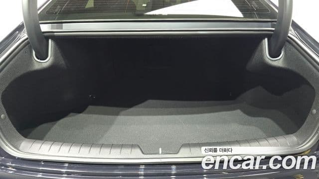 Hyundai Grandeur 2023 — фото 20 из 20