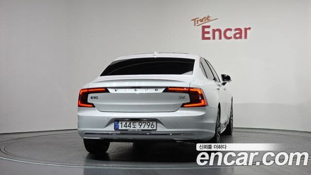 Volvo S90 2024 — Photo 15/34