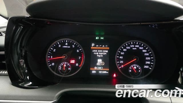 Kia K5 2022 — ფოტო 8/20