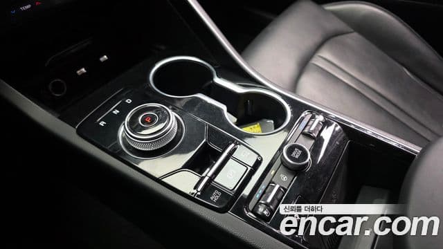 Kia K5 2022 — ფოტო 9/20