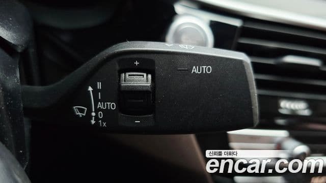 BMW 5 Series 2020 — Фото 15/20