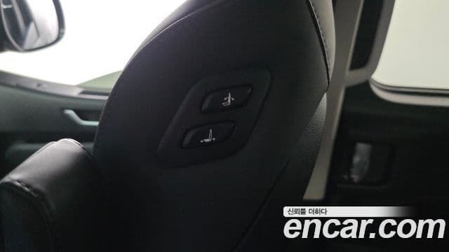 Hyundai Staria 2022 — ფოტო 7/30