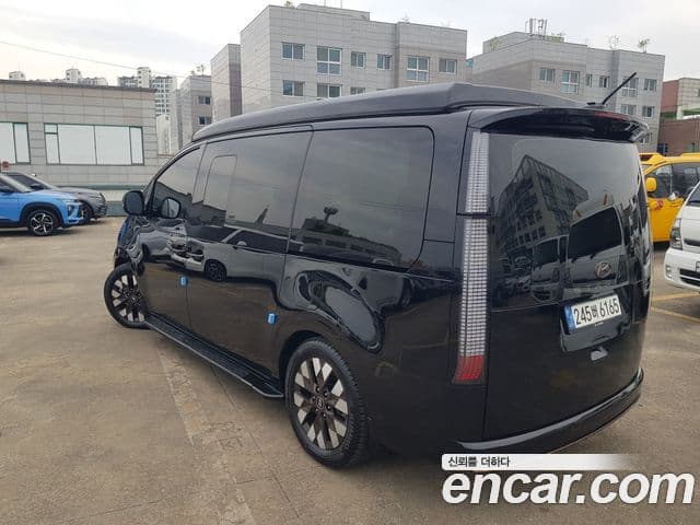 Hyundai Staria 2022 — Photo 8/20