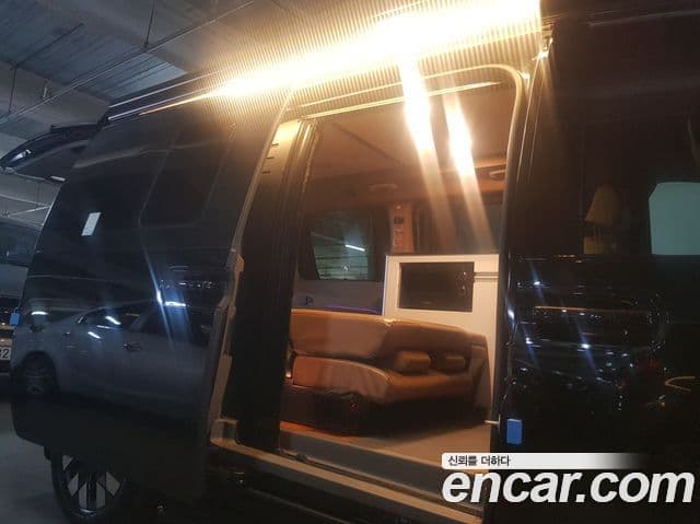 Hyundai Staria 2022 — Şəkil 8/20