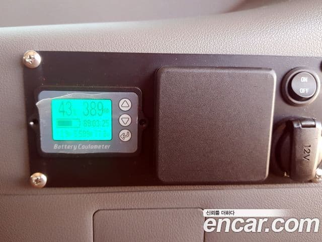 Hyundai Staria 2022 — ფოტო 18/20