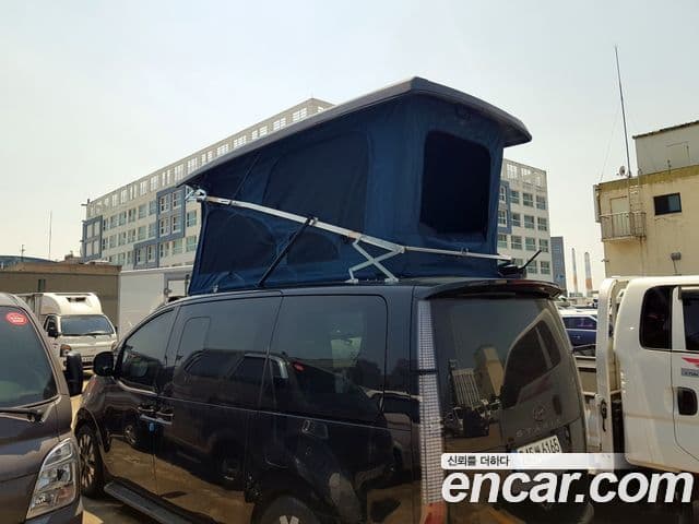 Hyundai Staria 2022 — ფოტო 19/20