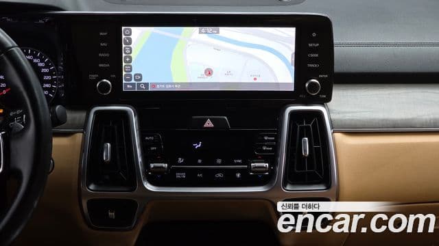 Kia Sorento 2022 — Фото 14/20