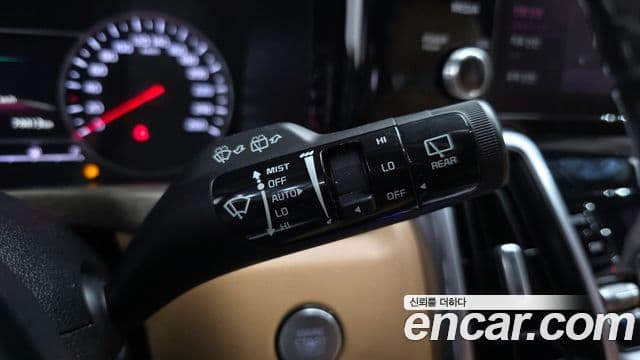 Kia Sorento 2022 — Фото 17/20
